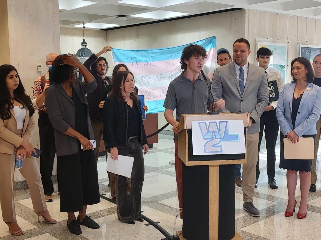 FL Dems back planned student walkout on Friday to protest education restrictions