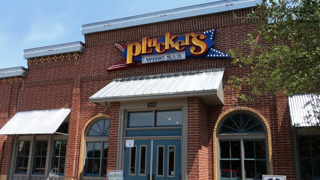 Pluckers Wing Bar, Austin, TX
