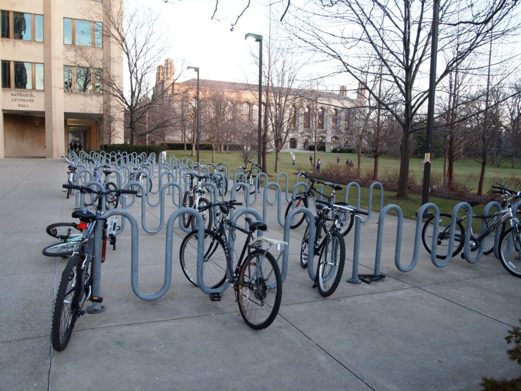 Bike parking gets support in Urban Transportation Commission's call to end parking requirements